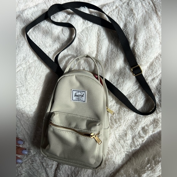 Herschel Nova Mini Crossbody Bag - Picture 2 of 5
